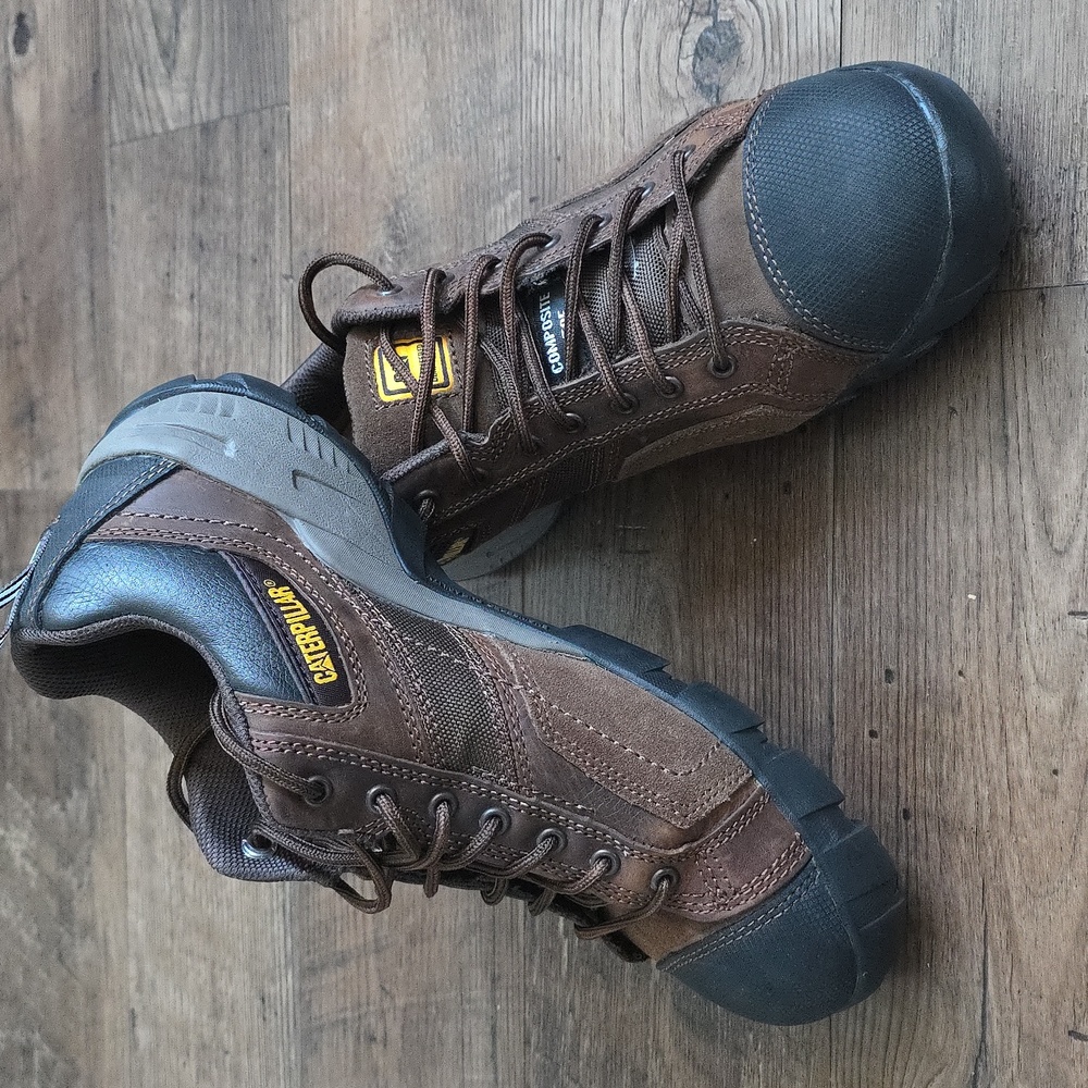 New☆ Caterpillar Brown and Black Composite Toe Shoes